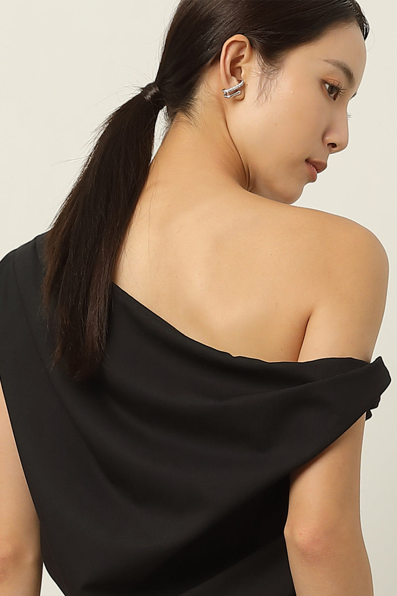 Asymmetric Twisted Top | Black