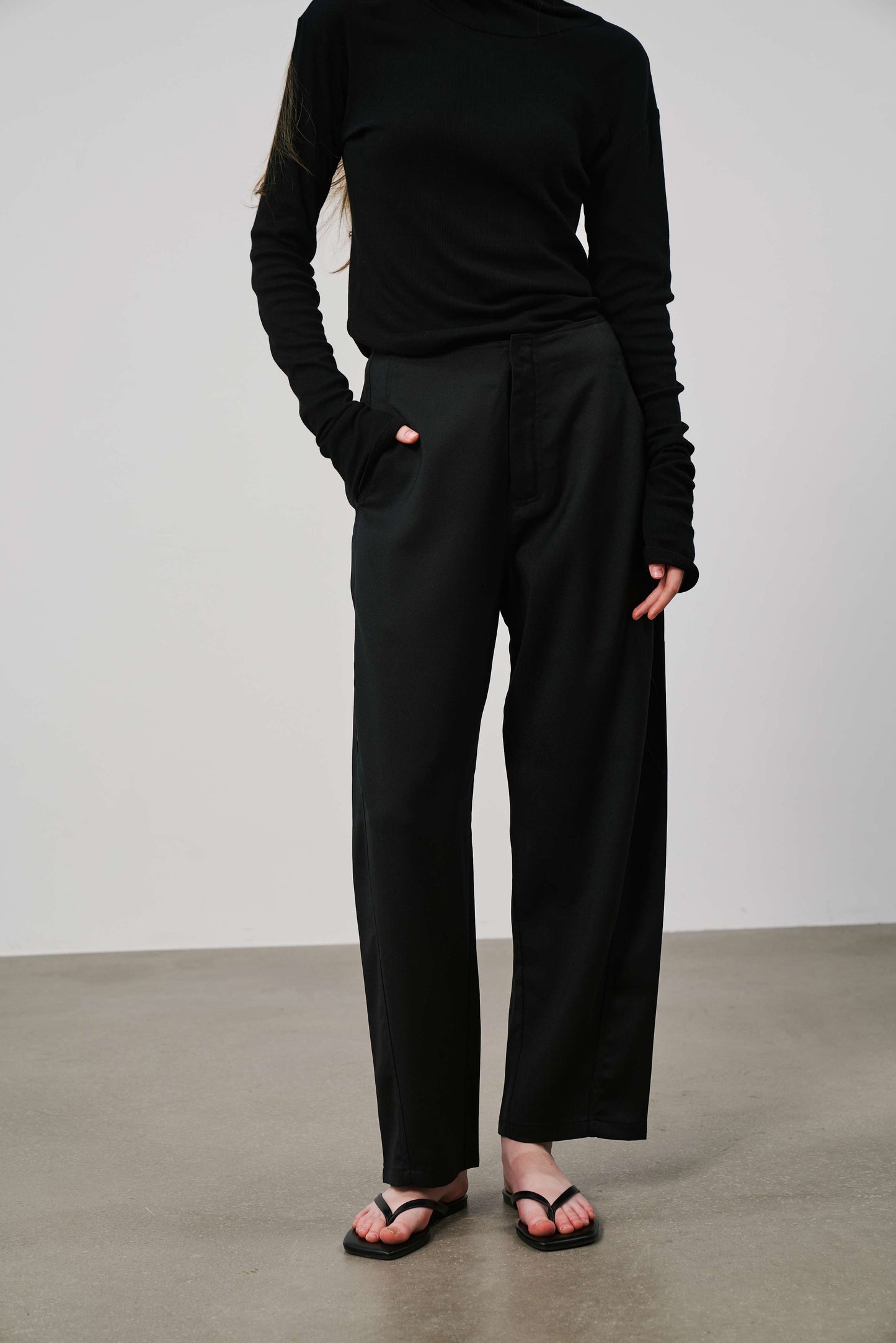 Wide Cropped Trousers | Black